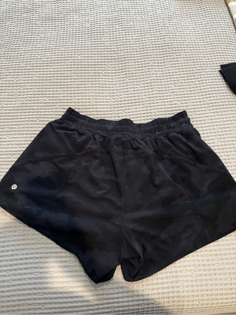 lululemon athletica Black Camo Athletic Shorts - Picture 2 of 3